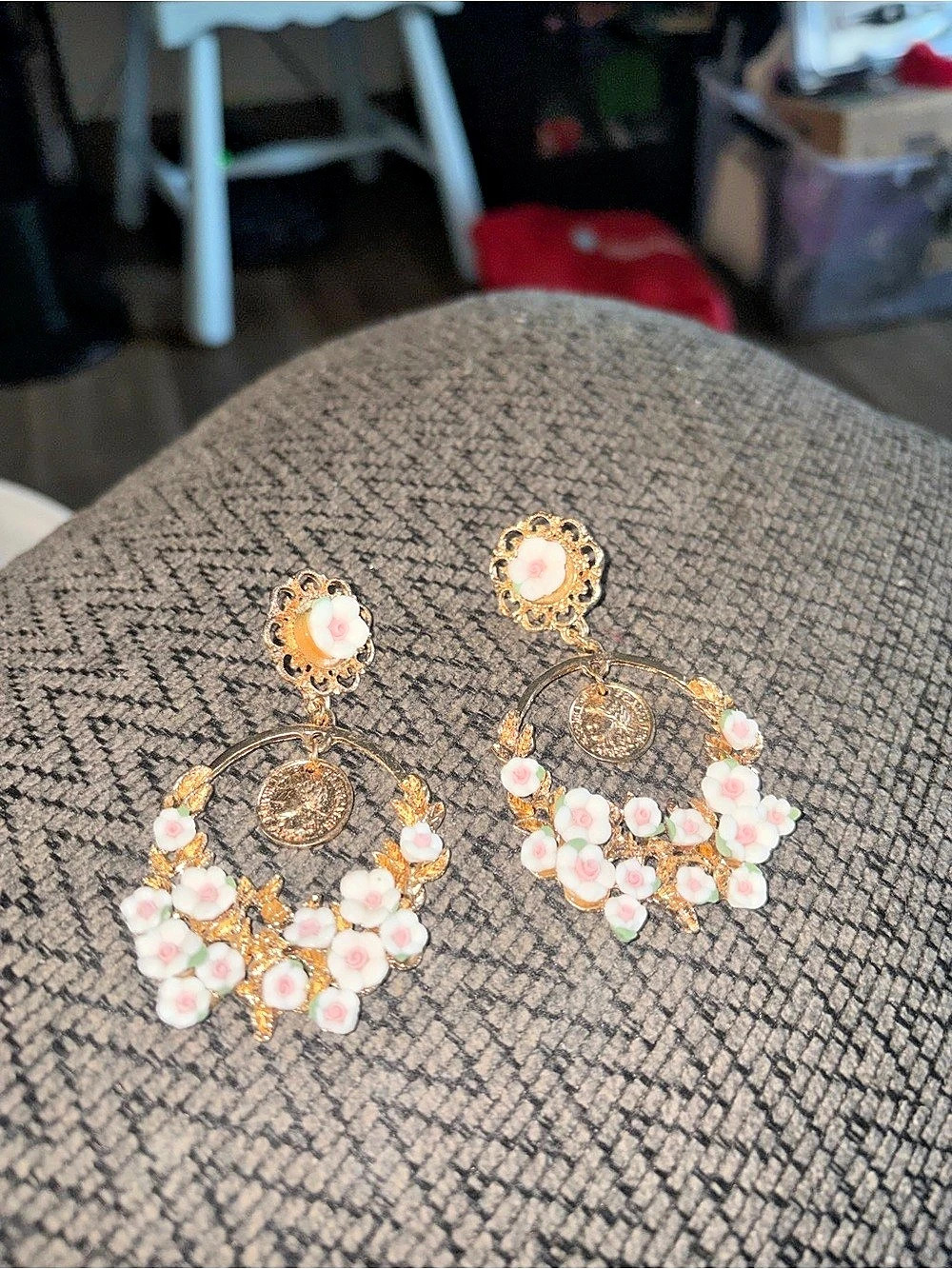 Floral Drop Earrings in Gold & White Like New
